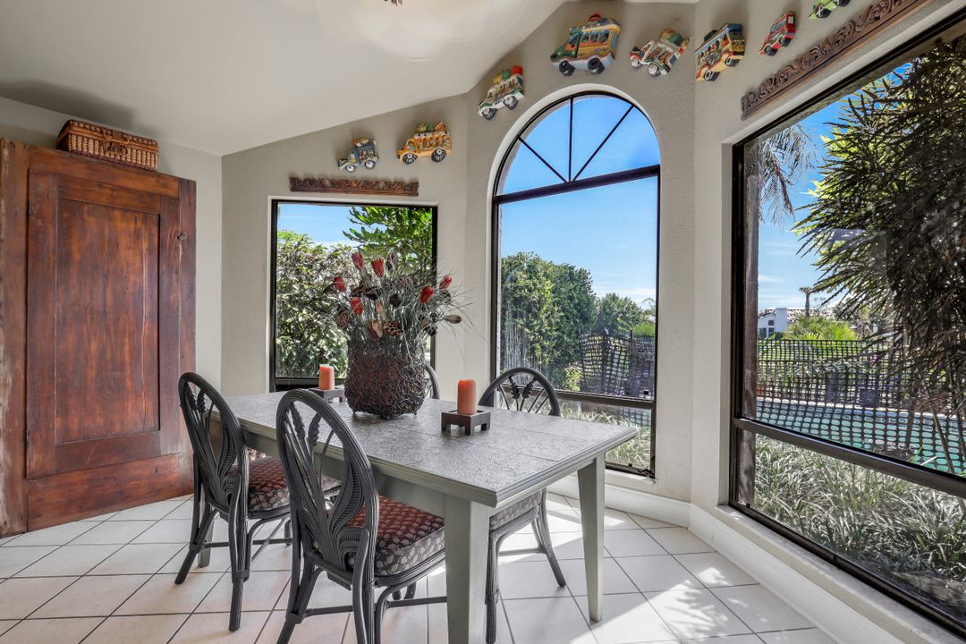 28419 Sombrero Dr, Bonita Springs, FL 34135