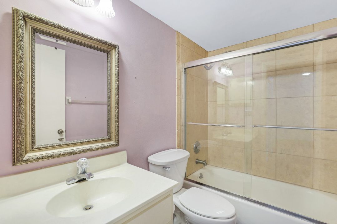 8815 Somerset Blvd, Fort Myers, FL 33919