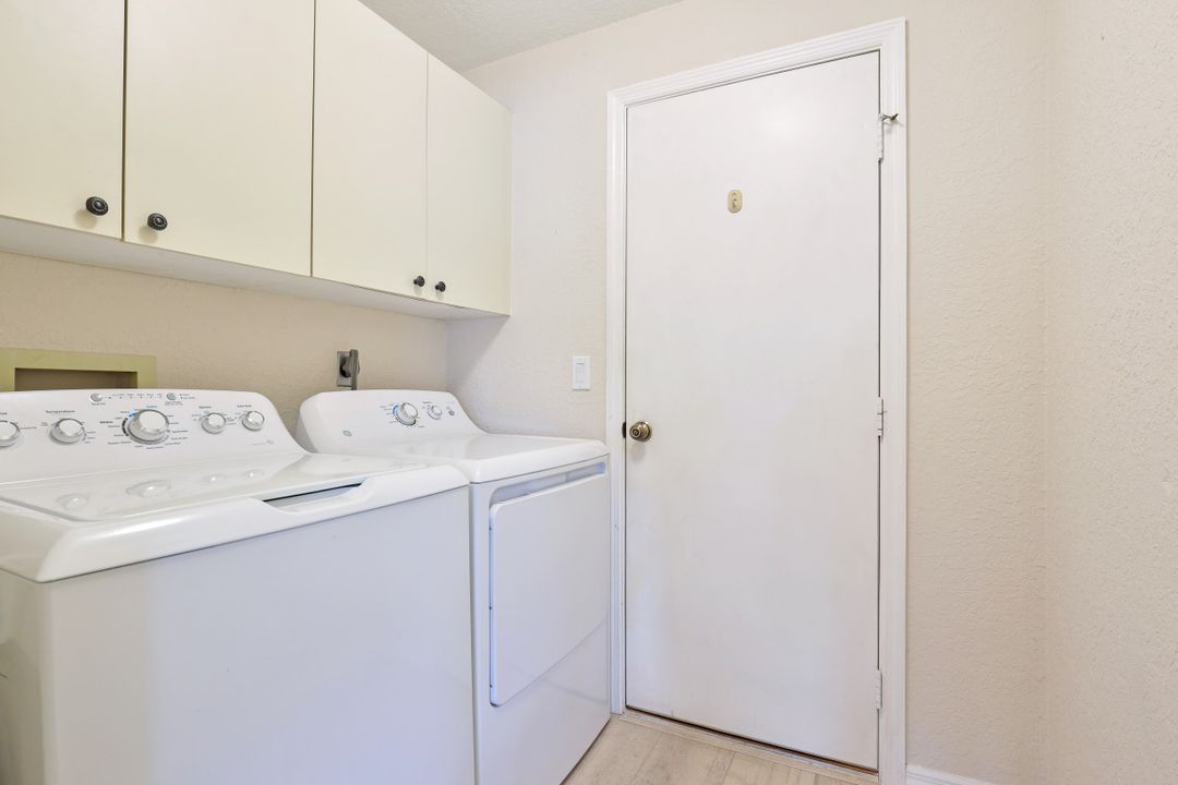 290 Emerald Bay Cir #L-2, Naples, FL 34110