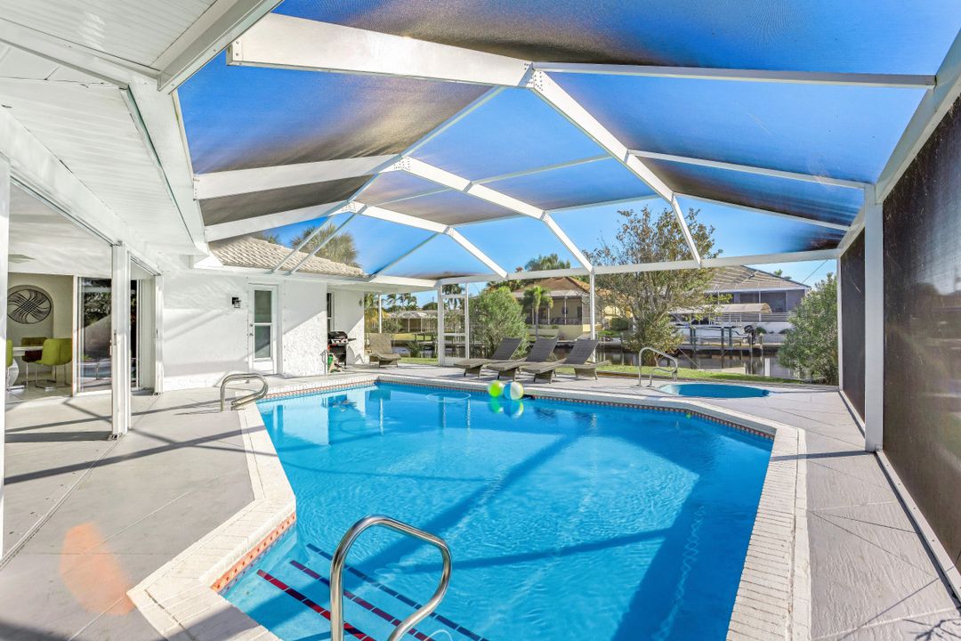 1144 Lincoln Ct, Cape Coral, FL 33904