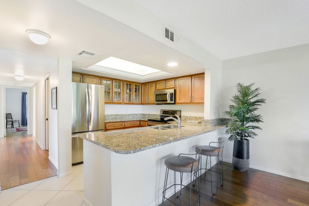 3300 Binnacle Dr #101, Naples, FL 34103