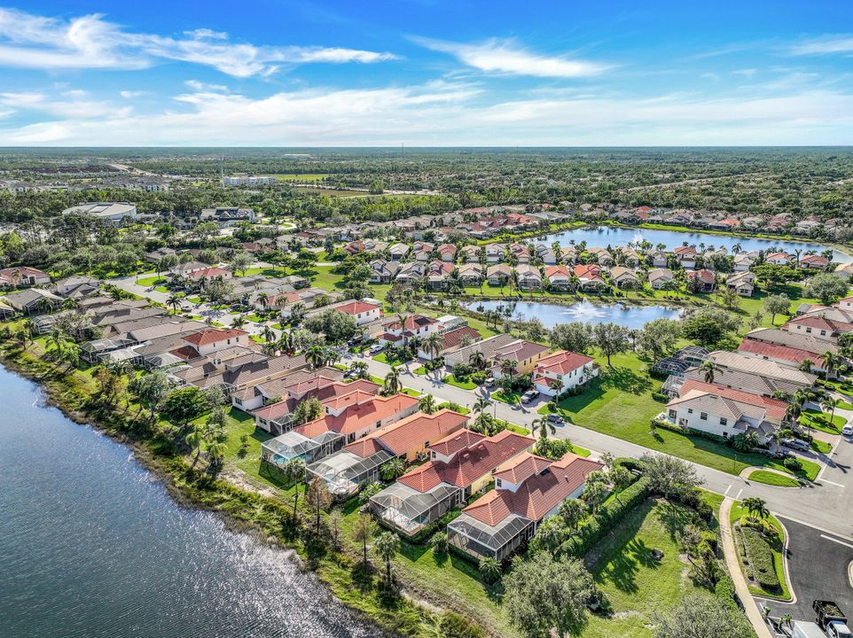 9400 La Bianco St, Fort Myers, FL 33967