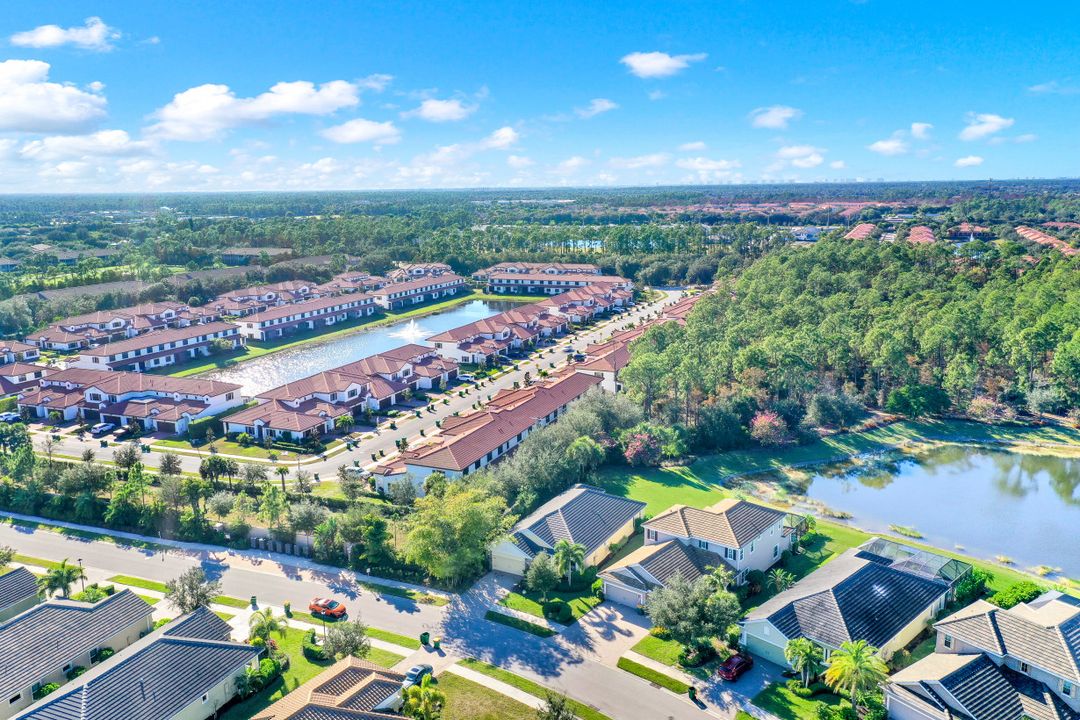 3771 Canopy Cir, Naples, FL 34120