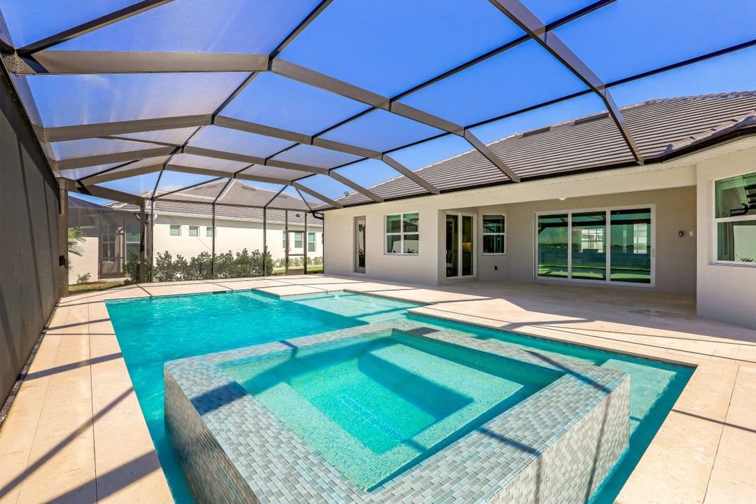 14360 Blue Bay Cir, Fort Myers, FL 33913