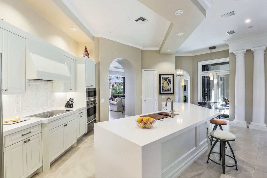 1564 Gormican Ln, Naples, FL 34110