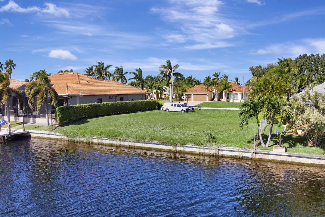 2522 SW 52nd Ln, Cape Coral, FL 33914