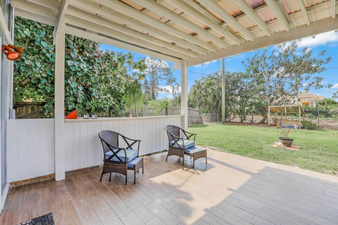 8066 Matanzas Rd, Fort Myers, FL 33967