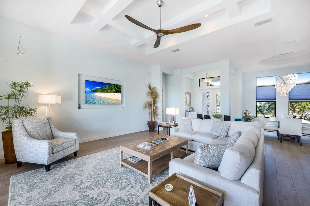 5828 SW 1st Ave, Cape Coral, FL 33914