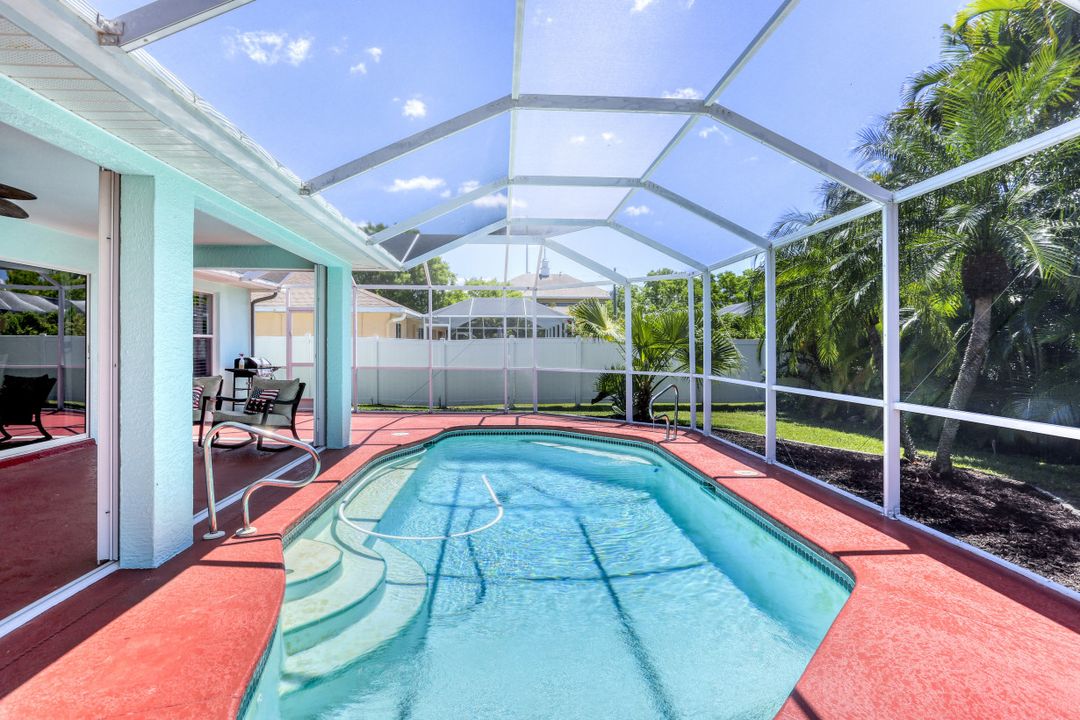 1904 SW 54th Ln, Cape Coral, FL 33914