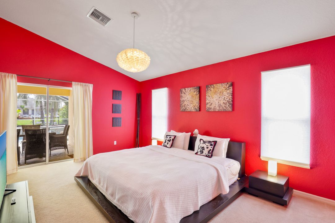 2100 SW 28th Ln, Cape Coral, FL 33914