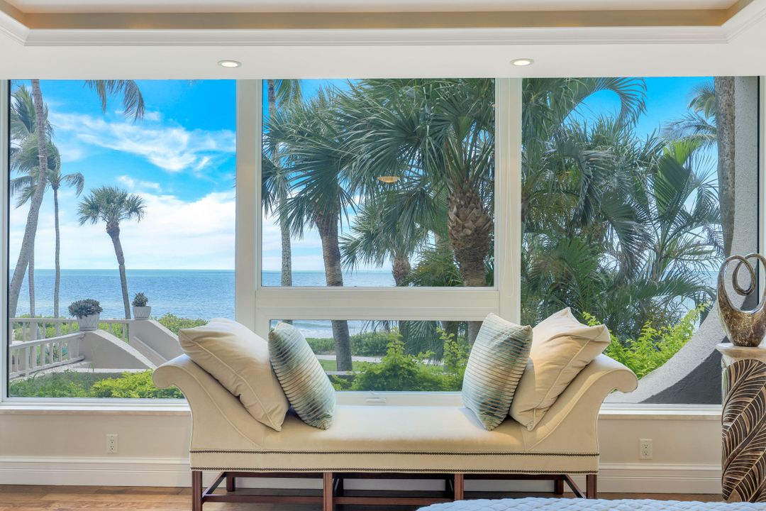 4301 Gulf Shore Blvd N #203, Naples, FL 34103