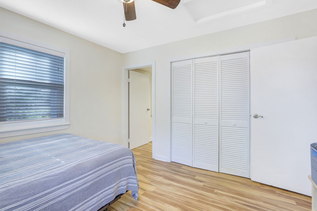 8642 Whispering Pines Dr, Saint James City, FL 33956