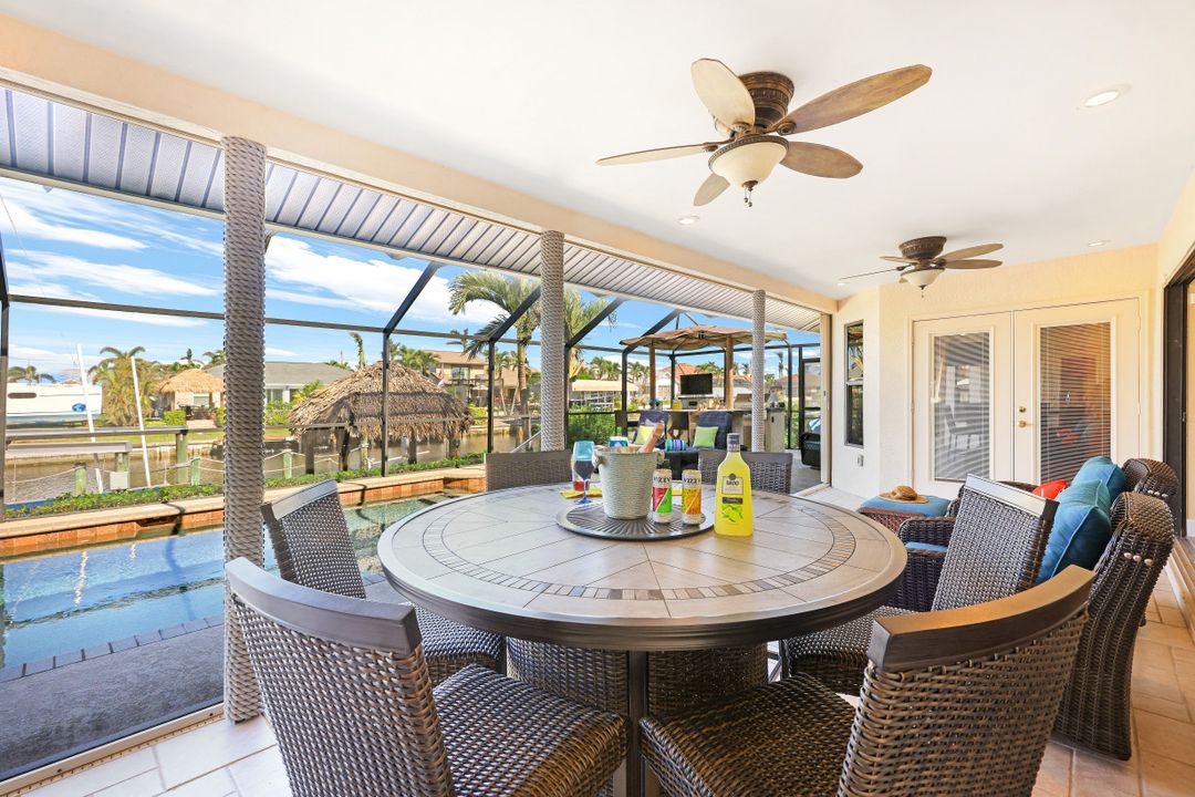 1427 SW 53rd Ln, Cape Coral, FL 33914