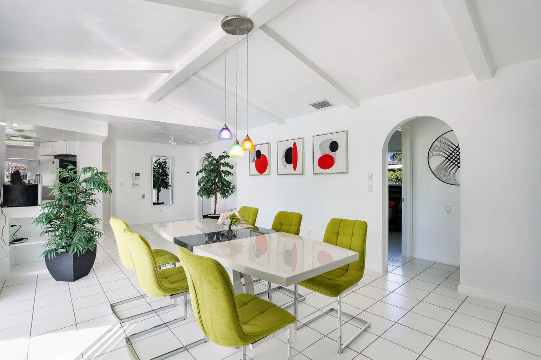 1144 Lincoln Ct, Cape Coral, FL 33904