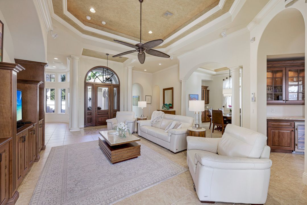 10590 Via Milano Dr, Miromar Lakes, FL 33913