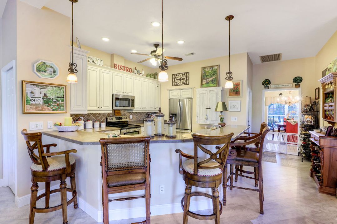 28381 Sombrero Dr, Bonita Springs, FL 34135