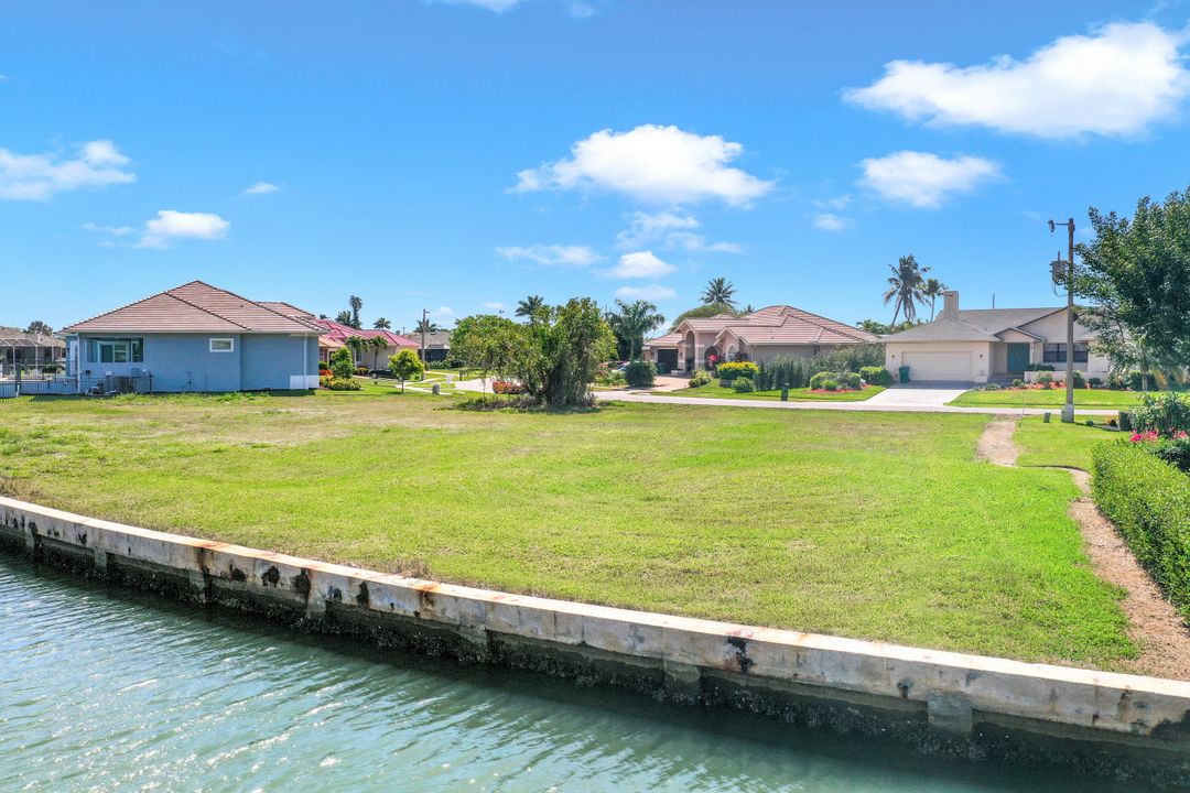 919 Juniper Ct, Marco Island, FL 34145