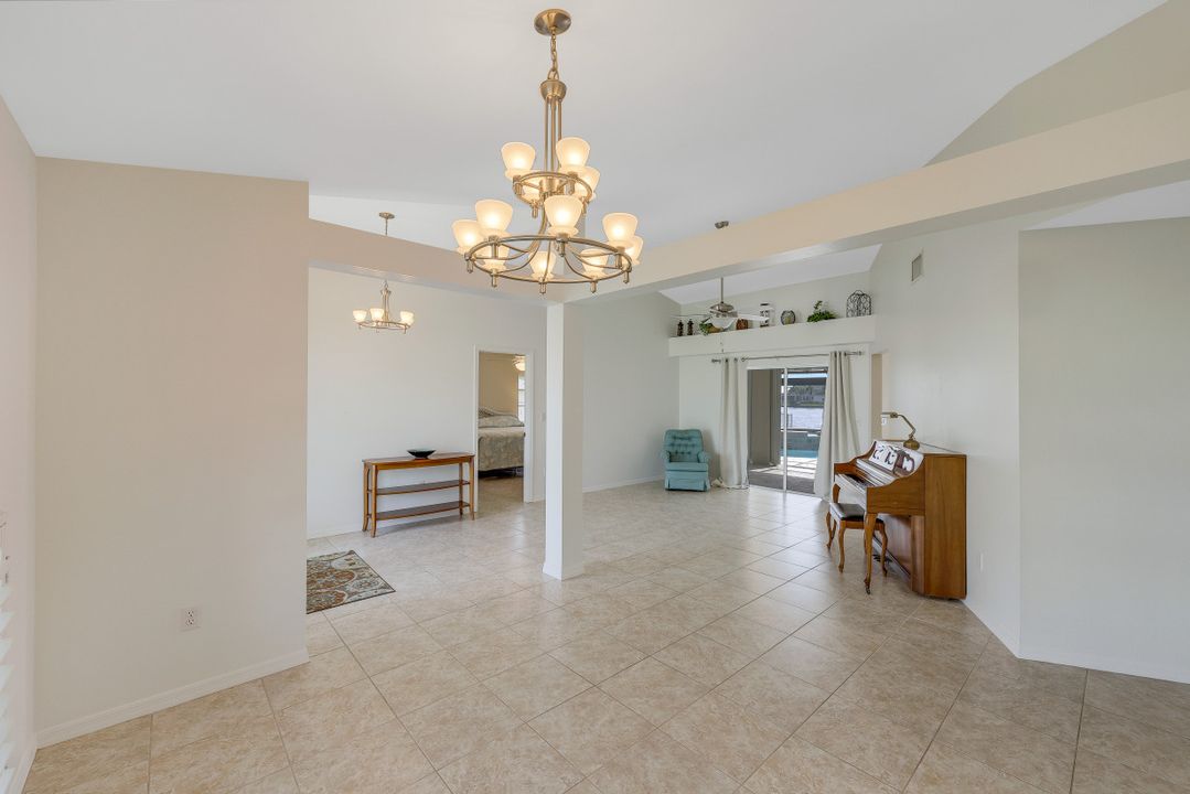 1127 SW 6th Ave, Cape Coral, FL 33991