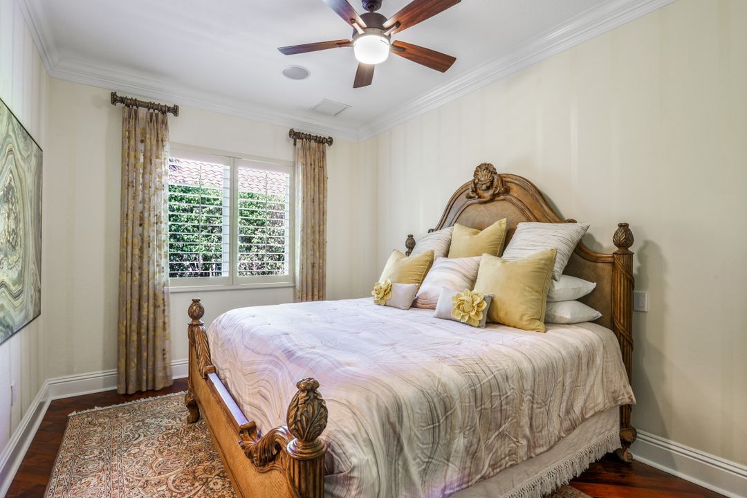 18000 Via Bellamare Ln, Miromar Lakes, FL 33913