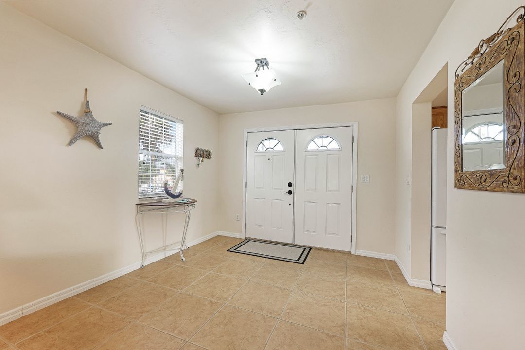 4733 Spring Creek Dr, Bonita Springs, FL 34134