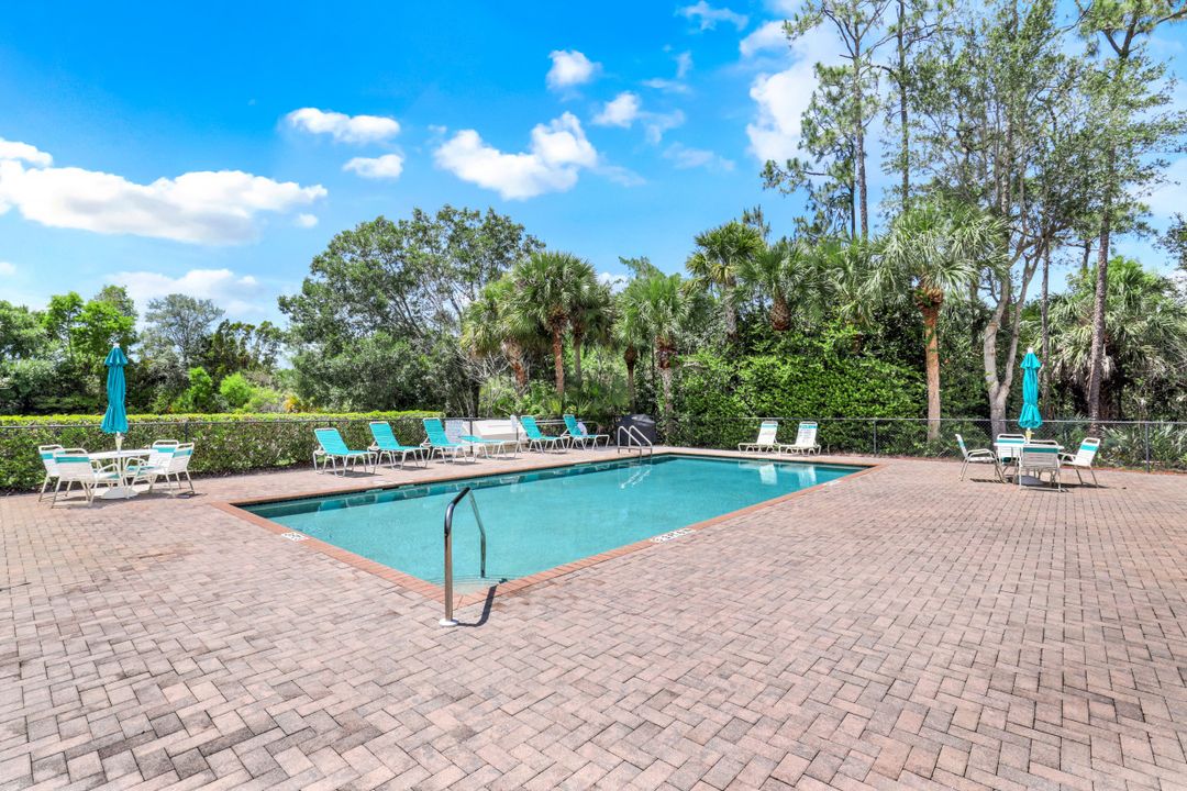 5610 Sherborn Dr #202, Naples, FL 34110