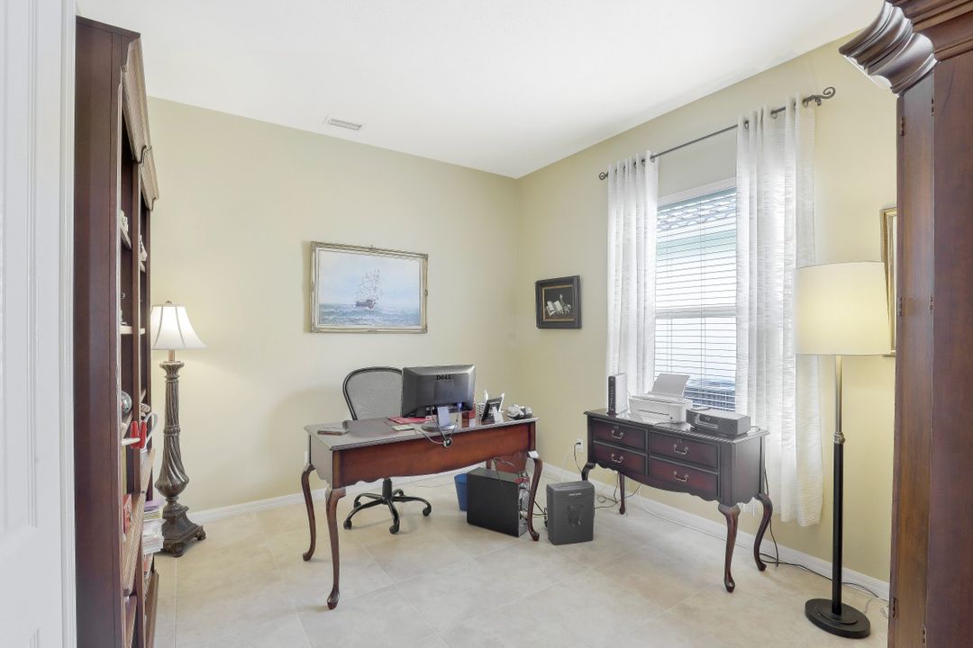 20229 Castlemaine Ave, Estero, FL 33928