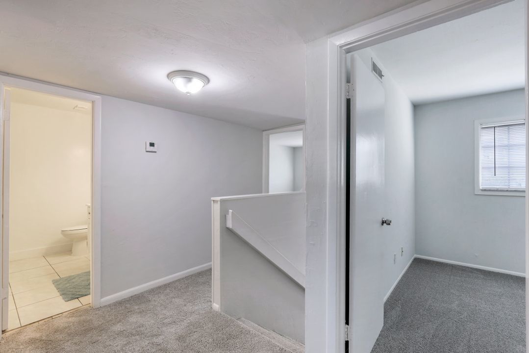 5860 Whiting Ct, Fort Myers, FL 33919