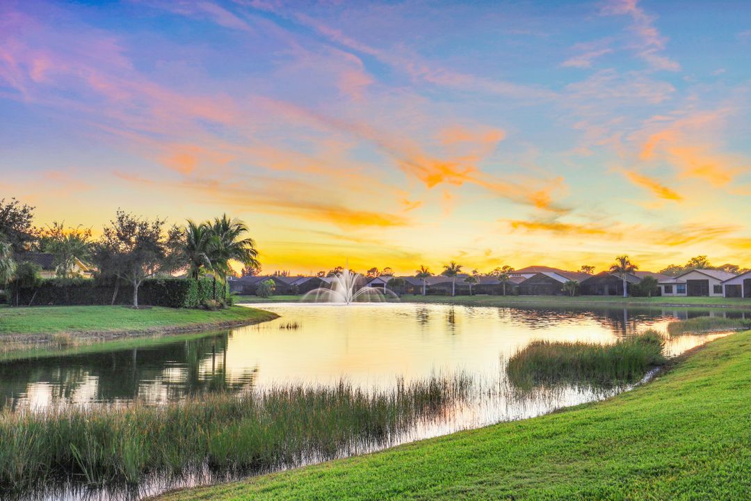 10565 Espanola Dr, Bonita Springs, FL 34135