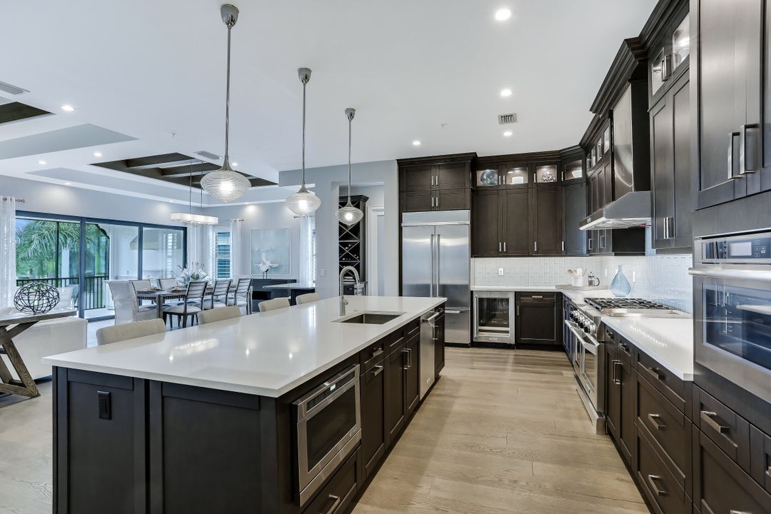 16394 Corsica Way #1-202, Naples, FL 34110