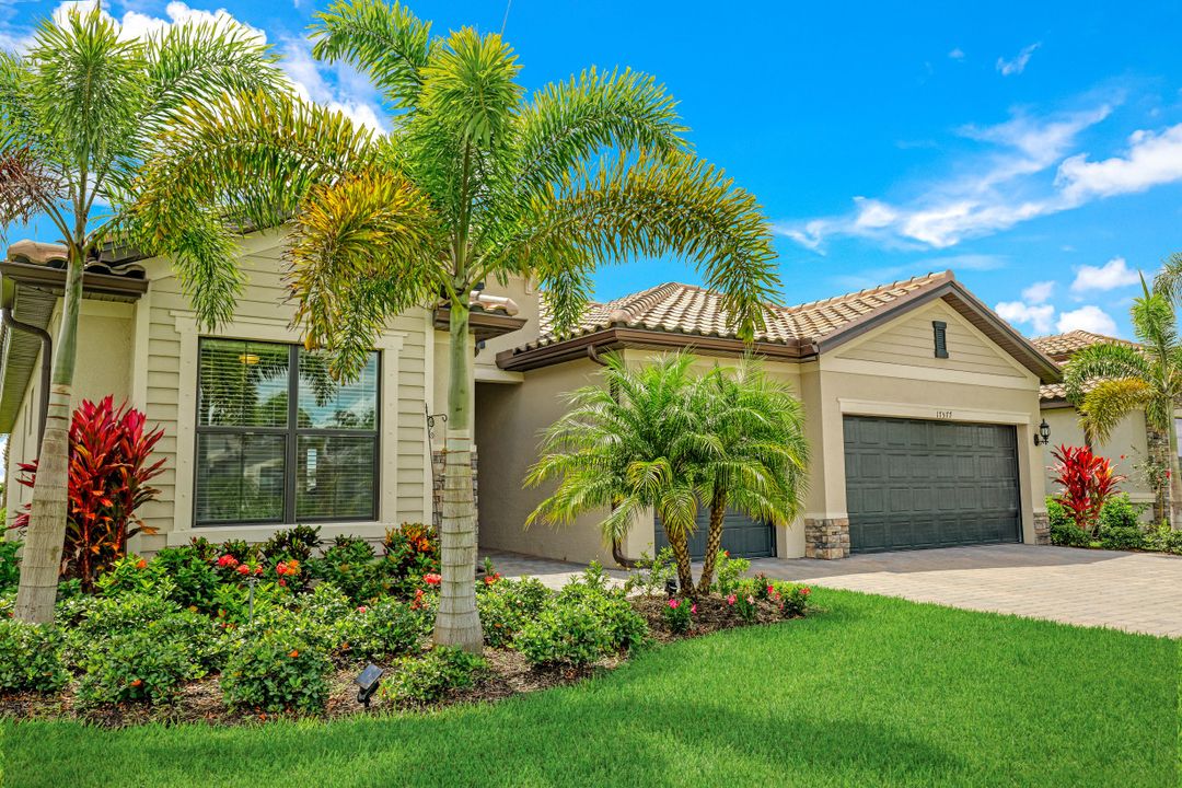17577 Kinzie Ln, Estero, FL 33928