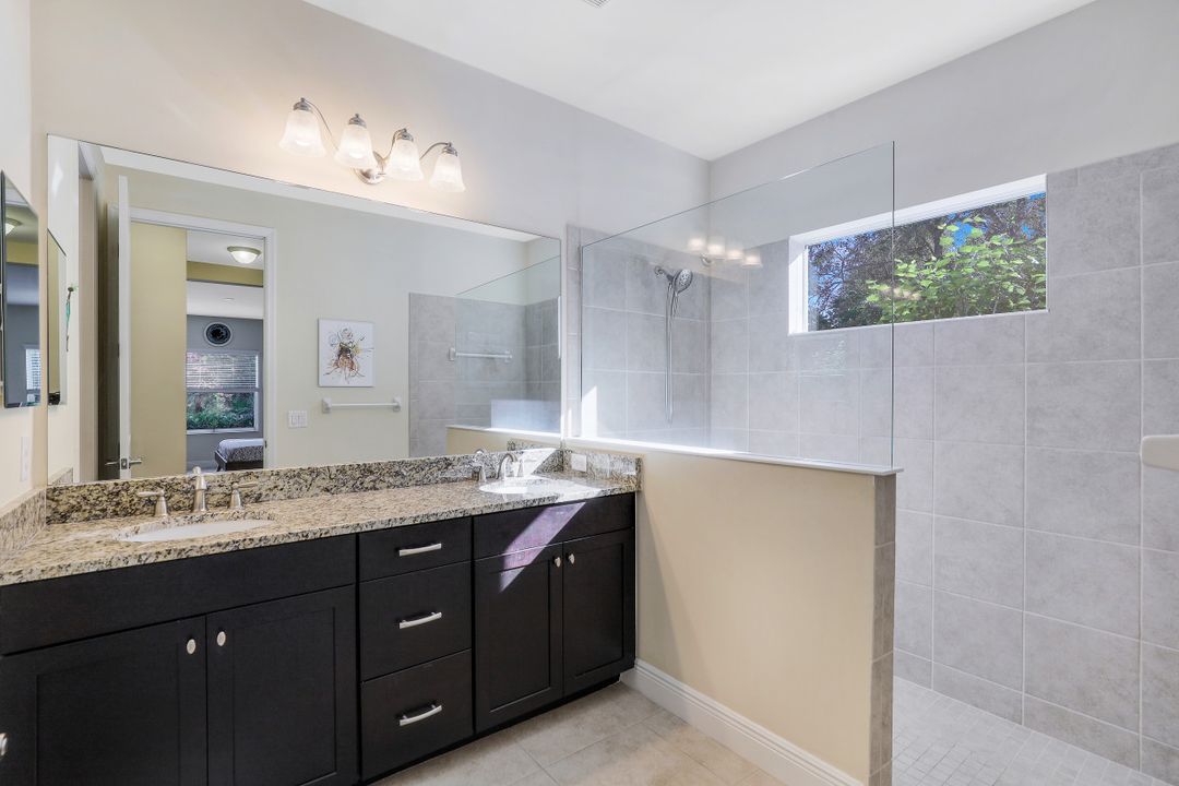 3771 Canopy Cir, Naples, FL 34120