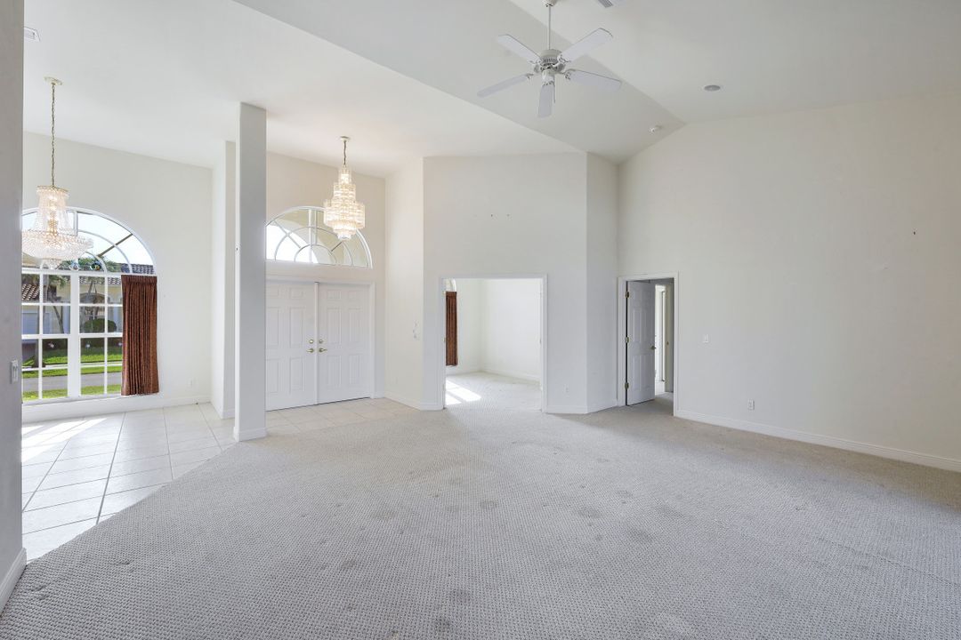 718 Nautilus Ct, Marco Island, FL 34145