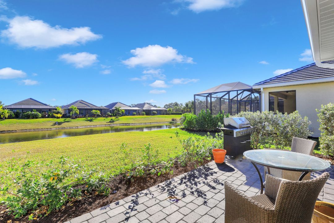 19874 Coconut Harbor Cir, Fort Myers, FL 33908