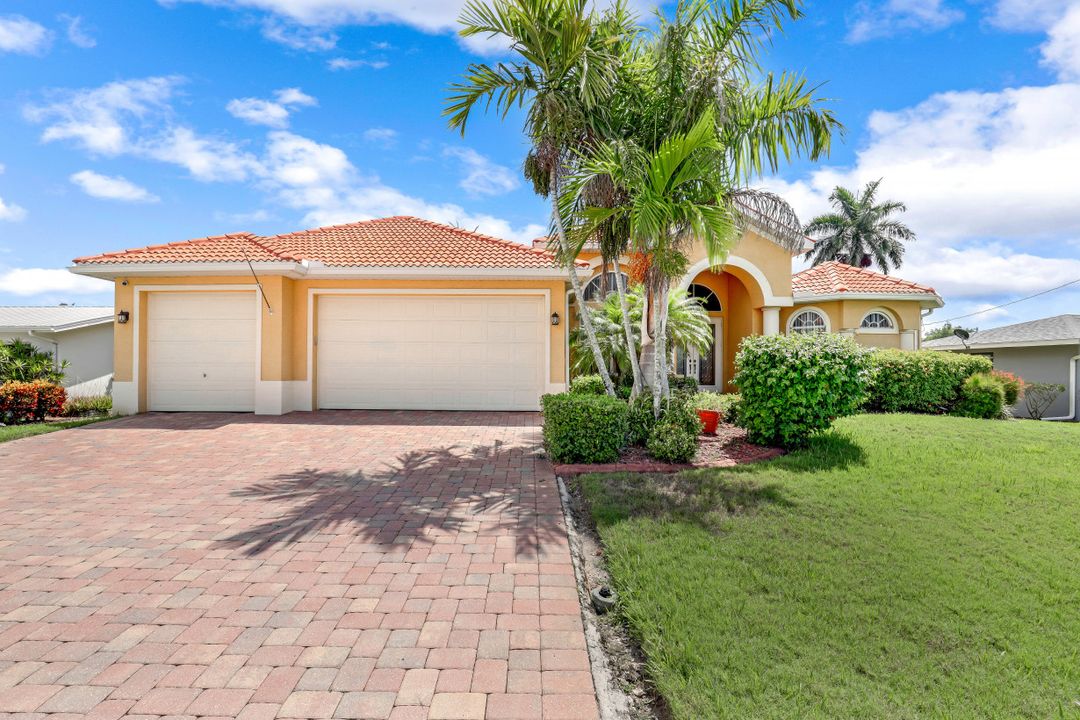 5267 Tiffany Ct, Cape Coral, FL 33904