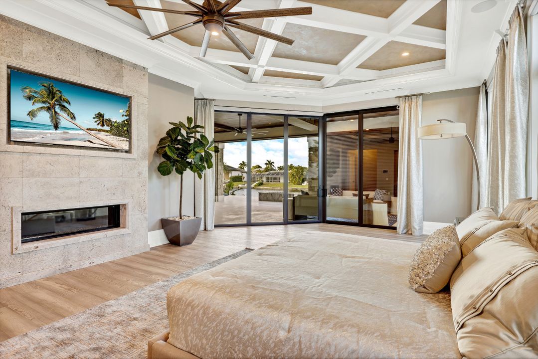 5603 Riverside Dr, Cape Coral, FL 33904