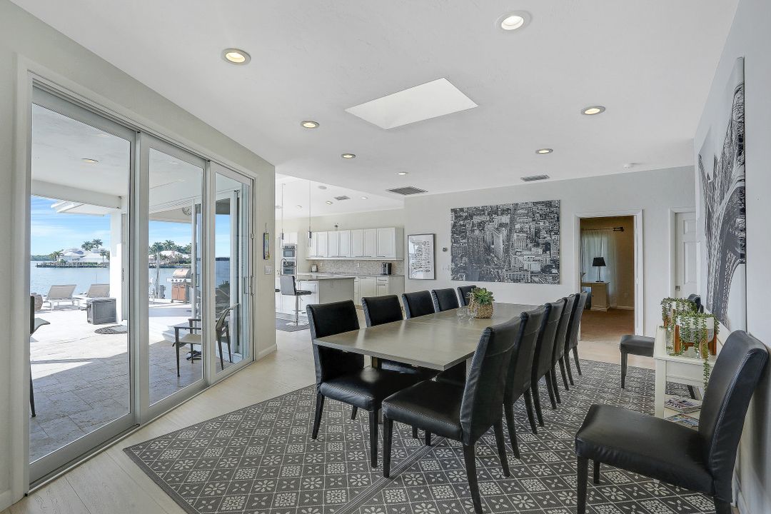 1028 W Inlet Dr, Marco Island, FL 34145