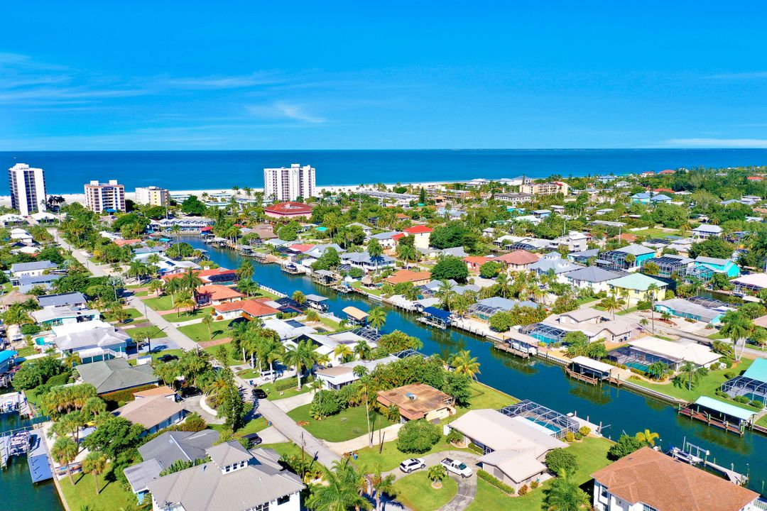 235 Ibis St, Fort Myers Beach, FL 33931