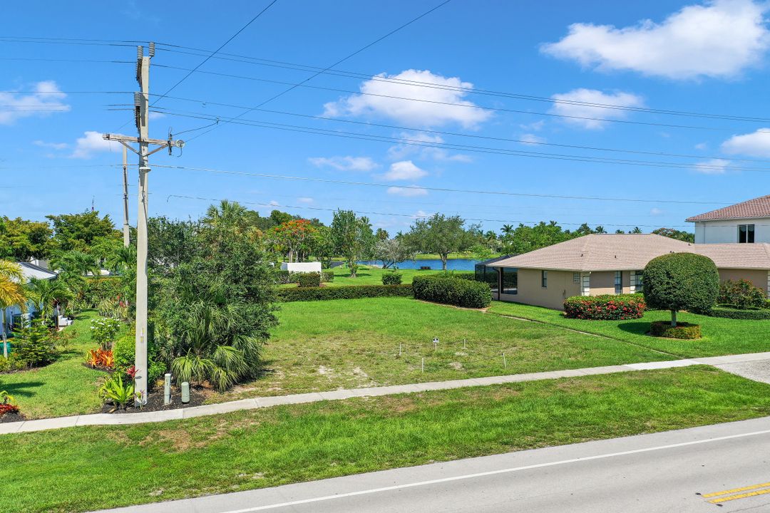 307 S Heathwood Dr, Marco Island, FL 34145