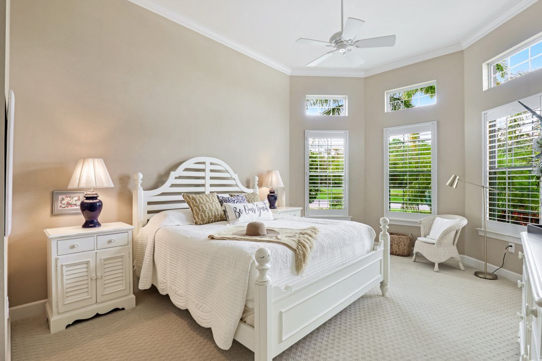 9364 Marble Stone Dr, Naples, FL 34120