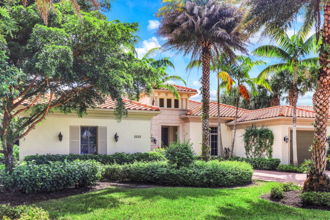 2228 Miramonte Ct, Naples, FL 34105
