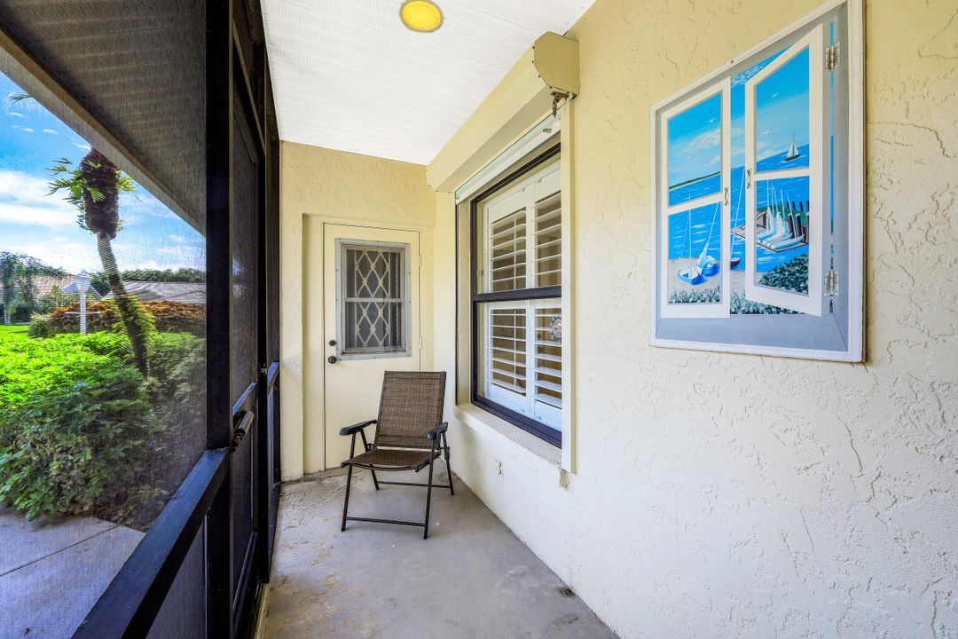 606 Kings Way, Naples, FL 34104