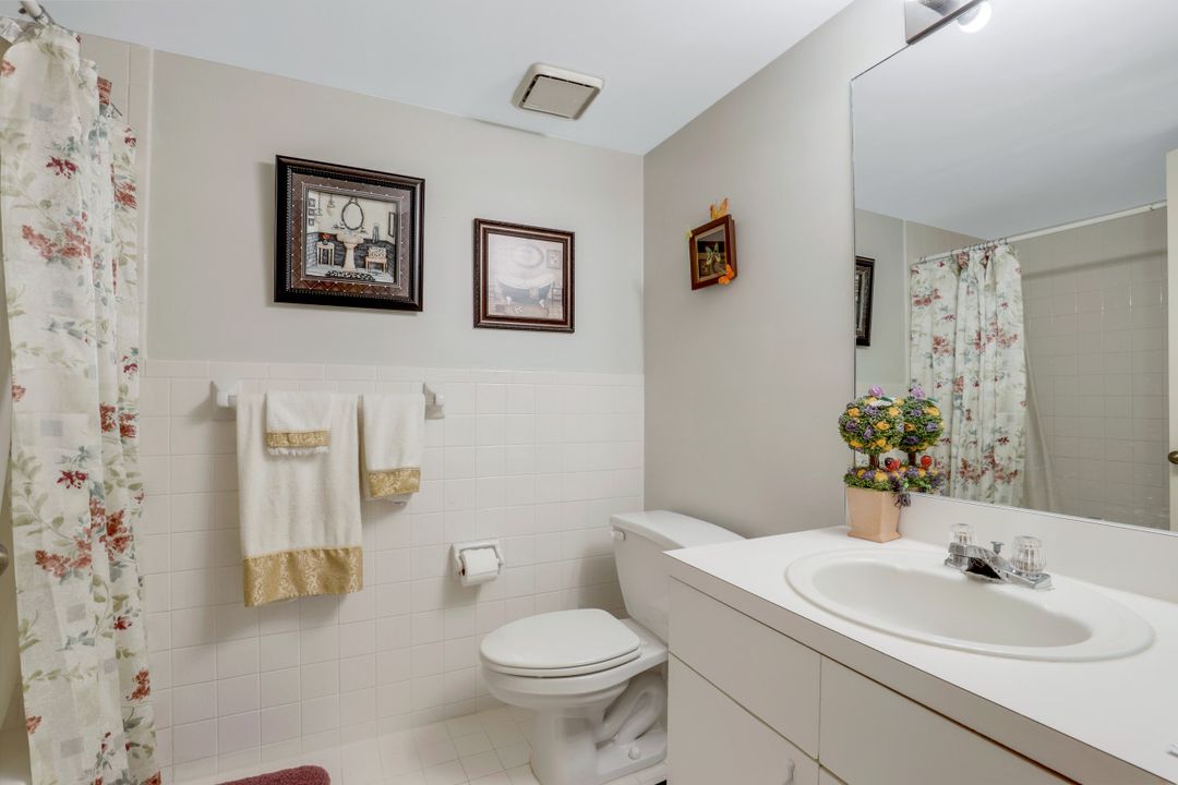 400 Misty Pines Cir #101, Naples, FL 34105