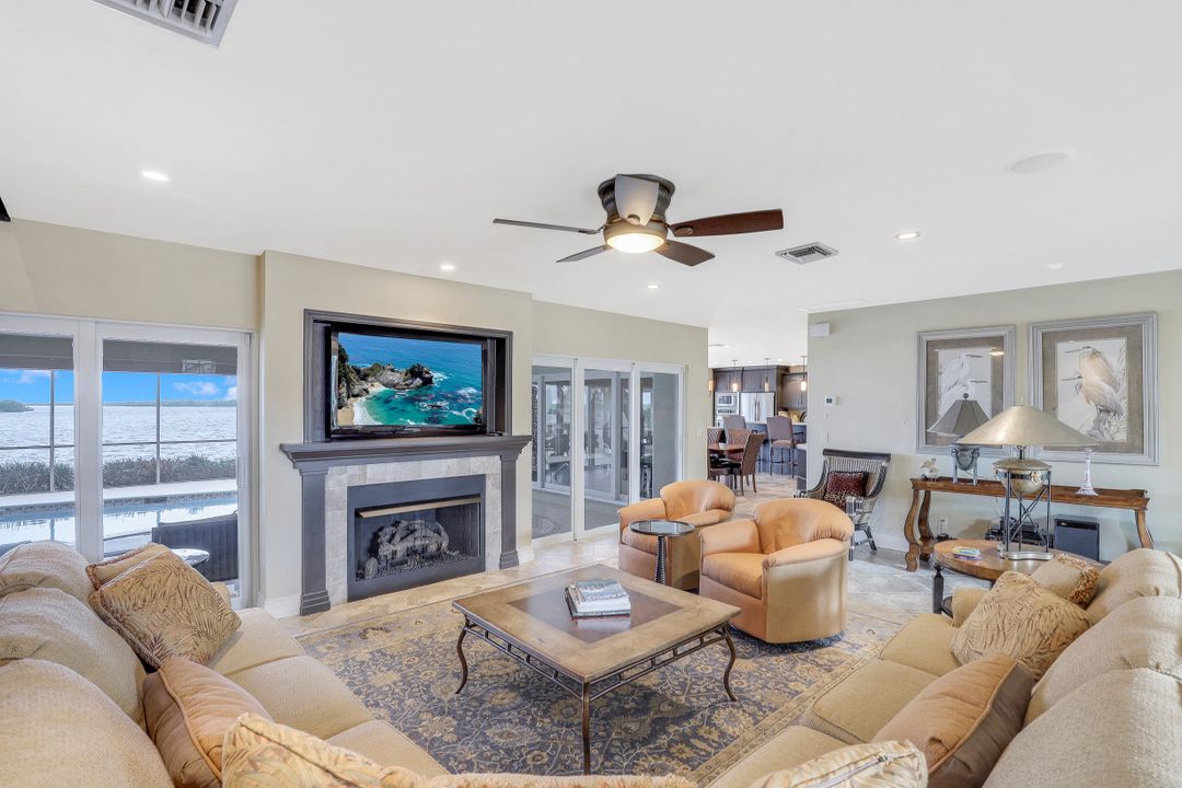 1471 Butterfield Ct, Marco Island, FL 34145