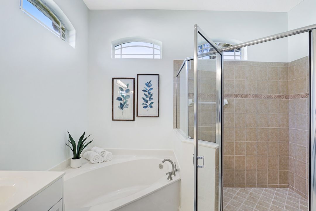 13291 Lazzaro Ct, Estero, FL 33928