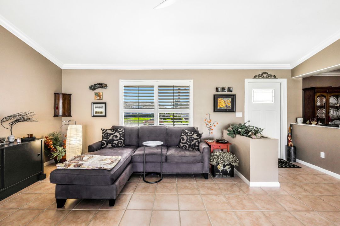 1120 Dana Ct, Marco Island, FL 34145