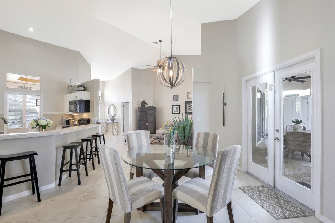 316 Lambton Ln, Naples, FL 34104