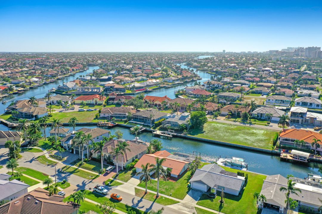 799 Caribbean Ct, Marco Island, FL 34145