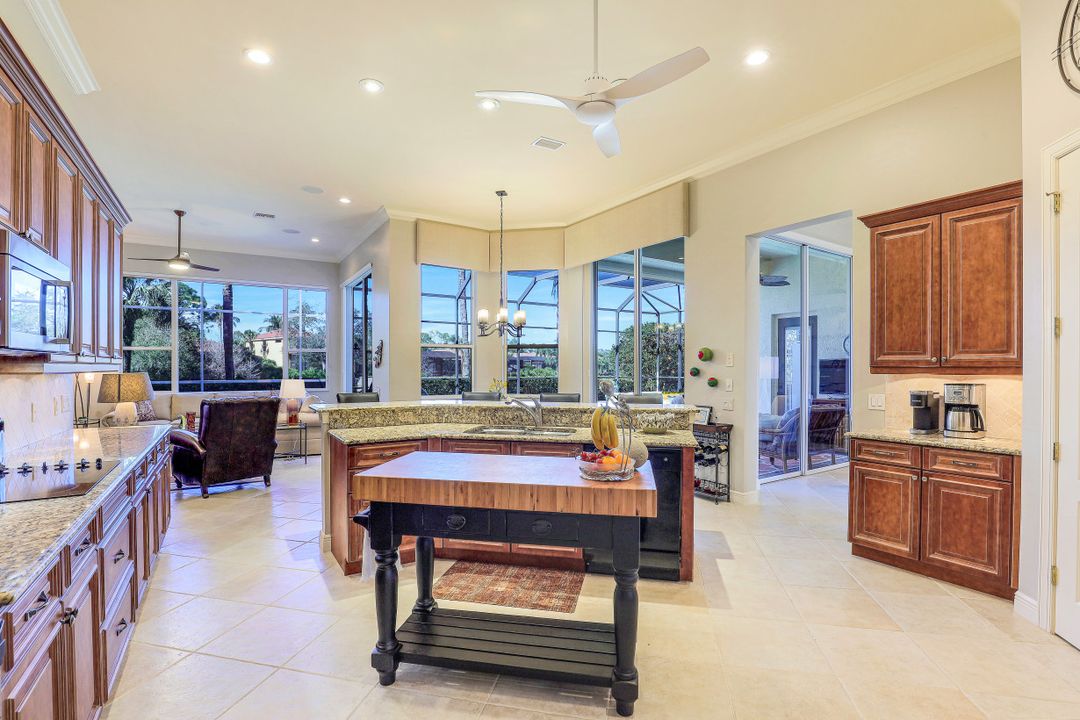 28645 Via D Arezzo Dr, Bonita Springs, FL 34135