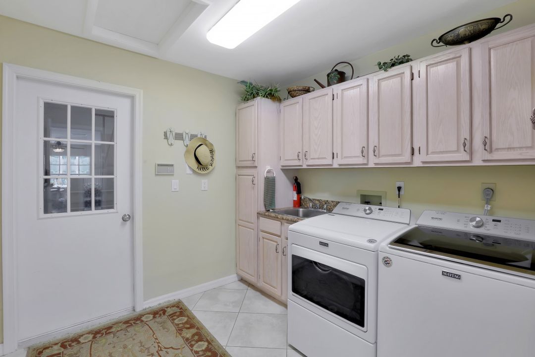 1130 Lighthouse Ct, Marco Island, FL 34145