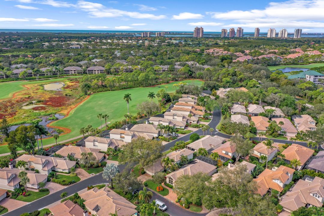 3640 Sawgrass Ct, Bonita Springs, FL 34134